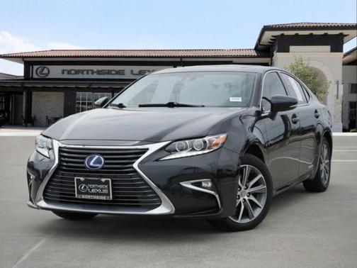 2018 Lexus ES 300h Base