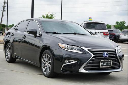 2018 Lexus ES 300h Base