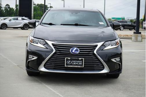 2018 Lexus ES 300h Base