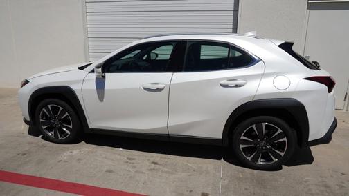 White 2025 Lexus UX 300h Base