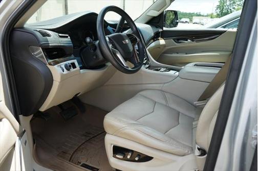 2018 Cadillac Escalade ESV Luxury