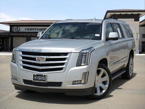2018 Cadillac Escalade ESV Luxury