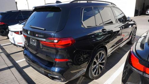 2022 BMW X7 M50i