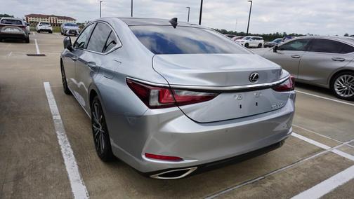 2024 Lexus ES 350 Base