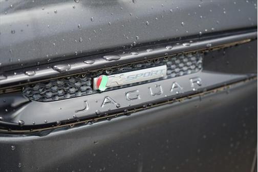 2017 Jaguar F-PACE 35t R-Sport