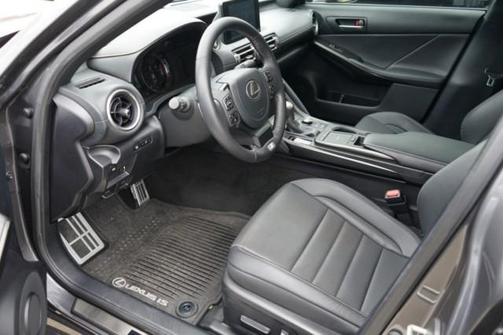 2022 Lexus IS 350 Base