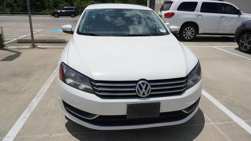 Candy White 2014 Volkswagen Passat 1.8T S