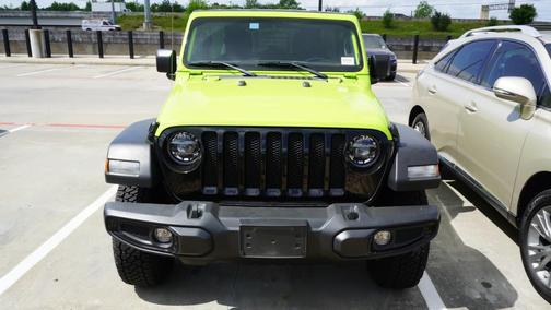 Limited Edition Gecko Clear Coat 2021 Jeep Wrangler Willys