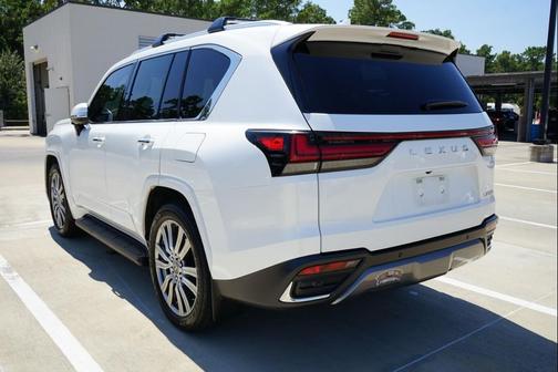 2023 Lexus LX 600 Ultra Luxury