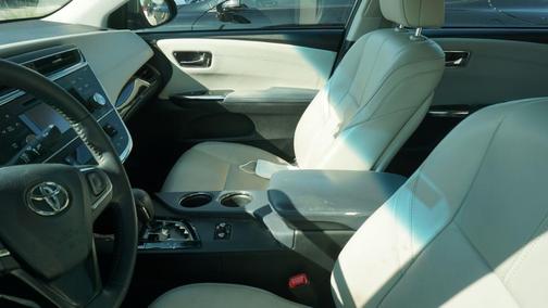 2013 Toyota Avalon XLE