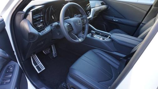 2025 Lexus TX 500h F SPORT Premium