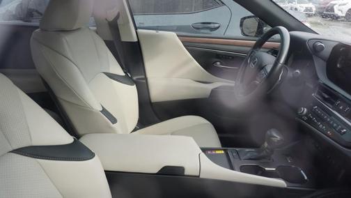 2025 Lexus ES 350 Base