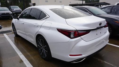 2025 Lexus ES 350 Base