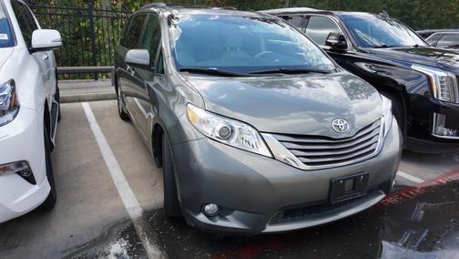 2011 Toyota Sienna XLE