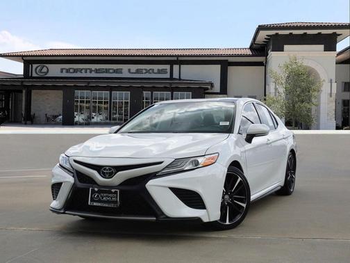 2020 Toyota Camry XSE