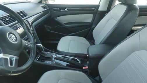 2015 Volkswagen Passat 1.8T Auto Sport