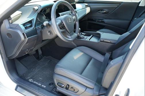 2023 Lexus ES 350 Base