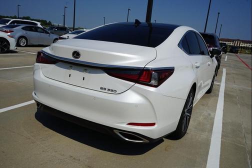 2023 Lexus ES 350 Base