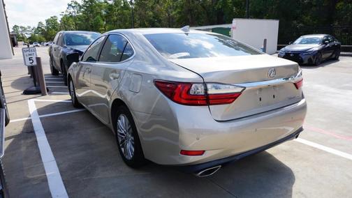 2016 Lexus ES 350 Base