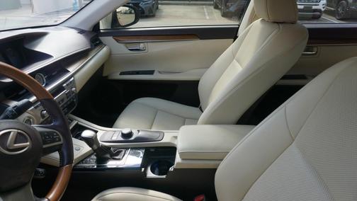 2016 Lexus ES 350 Base