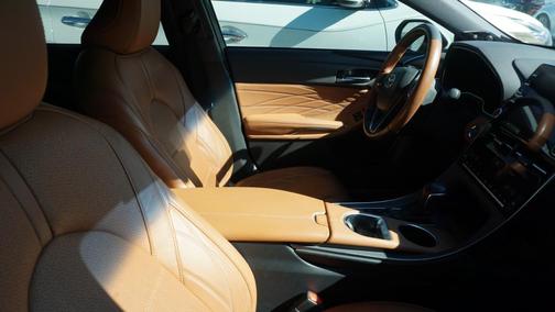 2020 Toyota Avalon Hybrid Limited