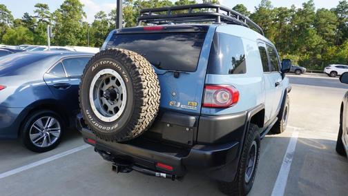 2014 Toyota FJ Cruiser Base