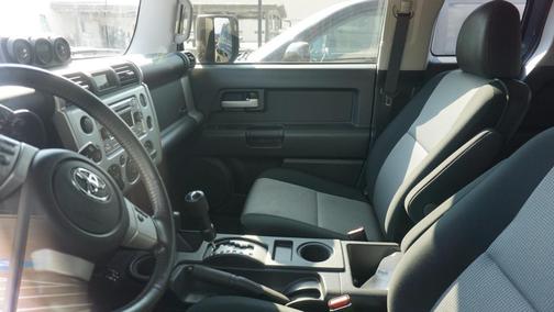 2014 Toyota FJ Cruiser Base