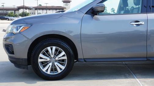 2019 Nissan Pathfinder SL
