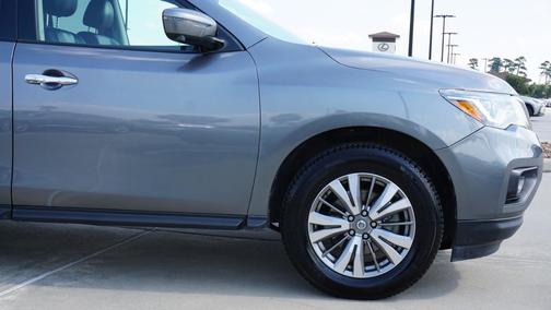 2019 Nissan Pathfinder SL