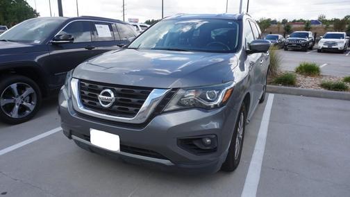 2019 Nissan Pathfinder SL