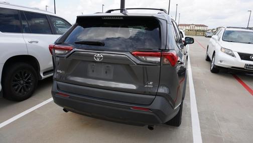 2019 Toyota RAV4 LE