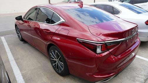 2023 Lexus ES 350 Base