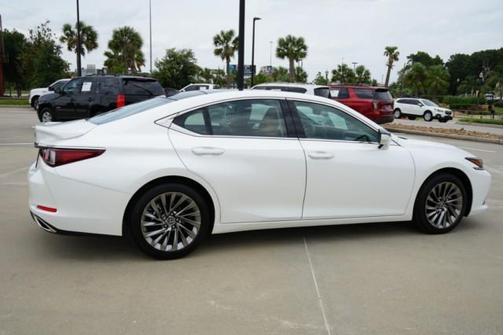 2025 Lexus ES 350 Ultra Luxury