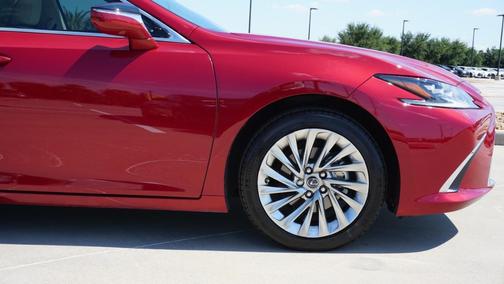 2022 Lexus ES 350 Ultra Luxury
