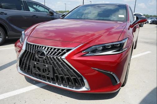 2022 Lexus ES 350 Ultra Luxury