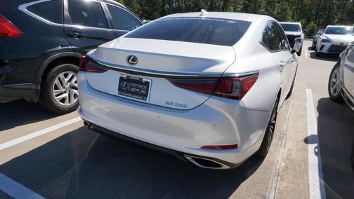 2025 Lexus ES 350 Base