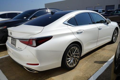 2023 Lexus ES 350 Ultra Luxury