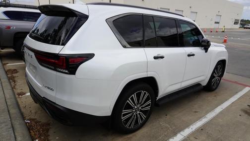 2023 Lexus LX 600 Luxury