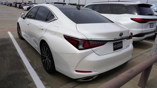 2023 Lexus ES 350 Base