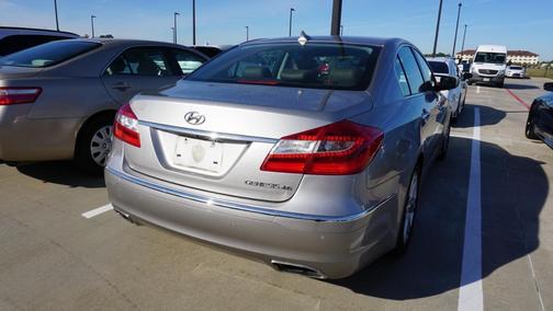 2012 Hyundai Genesis 4.6
