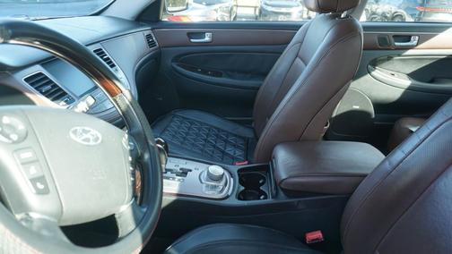 2012 Hyundai Genesis 4.6
