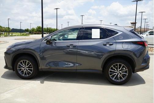 2025 Lexus NX 250 Base