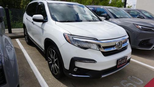 2021 Honda Pilot Touring 8-Passenger