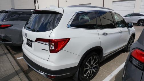 2021 Honda Pilot Touring 8-Passenger