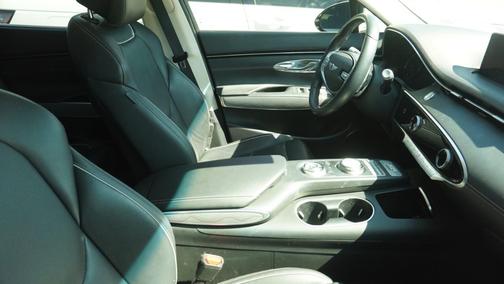 2022 Genesis GV70 2.5T AWD