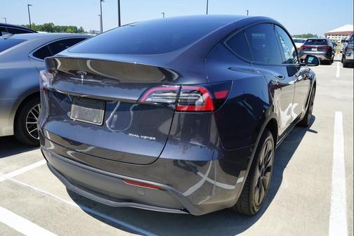 2024 Tesla Model Y Long Range Dual Motor All-Wheel Drive