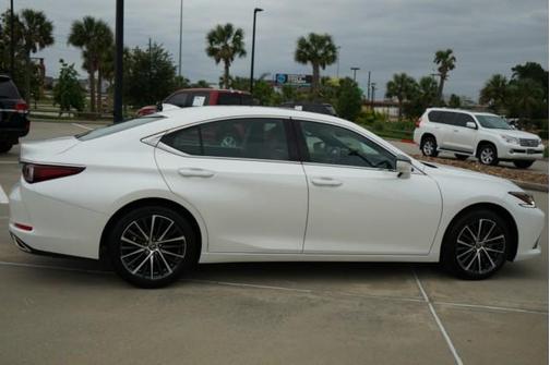 2024 Lexus ES 350 Base