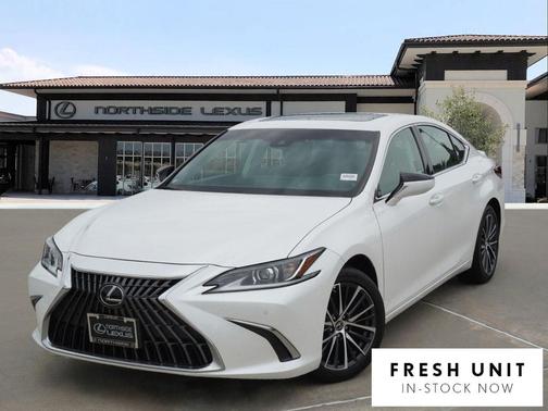White 2025 Lexus ES 300h Base
