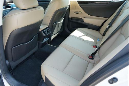 2020 Lexus ES 350 Base