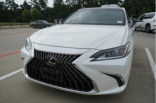 2022 Lexus ES 350 Base